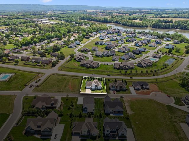 55 Windjammer Ct, Winchester, TN 37398