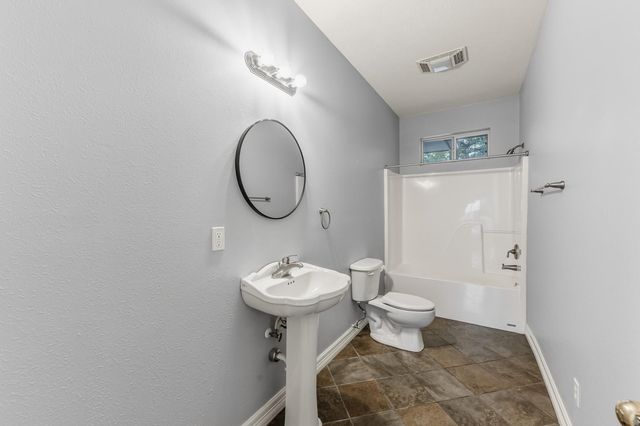501 Cherry Hills Drive, Huntsville, TX 77340