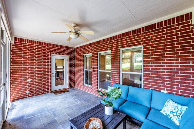 501 Cherry Hills Drive, Huntsville, TX 77340