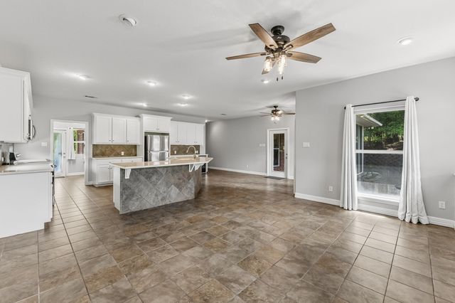 501 Cherry Hills Drive, Huntsville, TX 77340