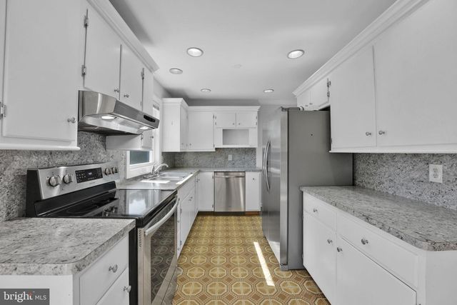810 WISTERIA DR, Westminster, MD 21157