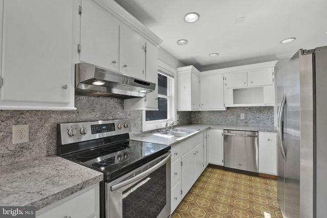 810 WISTERIA DR, Westminster, MD 21157