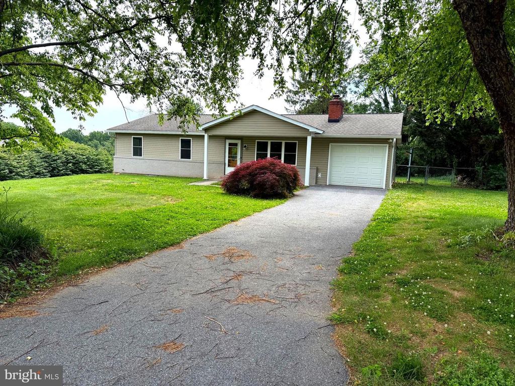 810 WISTERIA DR, Westminster, MD 21157