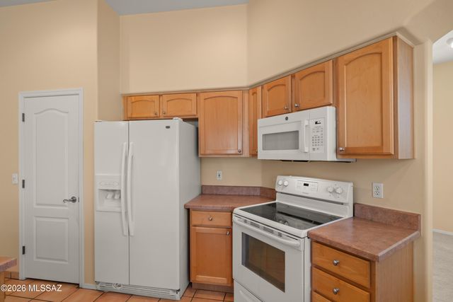 11697 N Quandry Drive, Tucson, AZ 85737