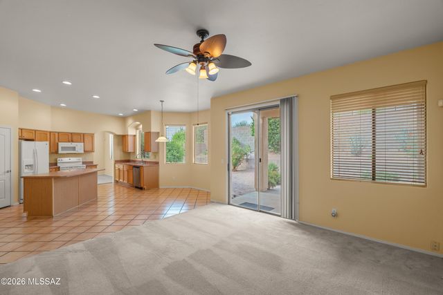 11697 N Quandry Drive, Tucson, AZ 85737
