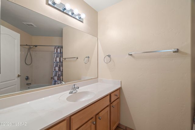 11697 N Quandry Drive, Tucson, AZ 85737