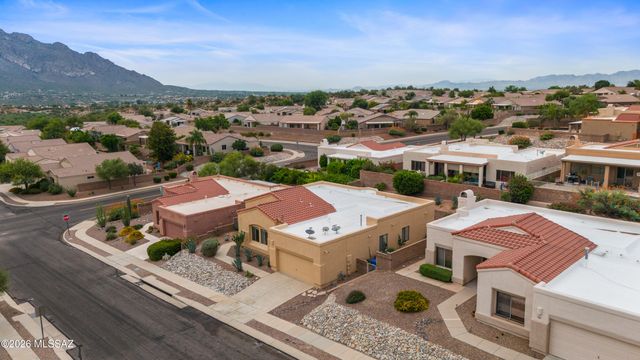 11697 N Quandry Drive, Tucson, AZ 85737