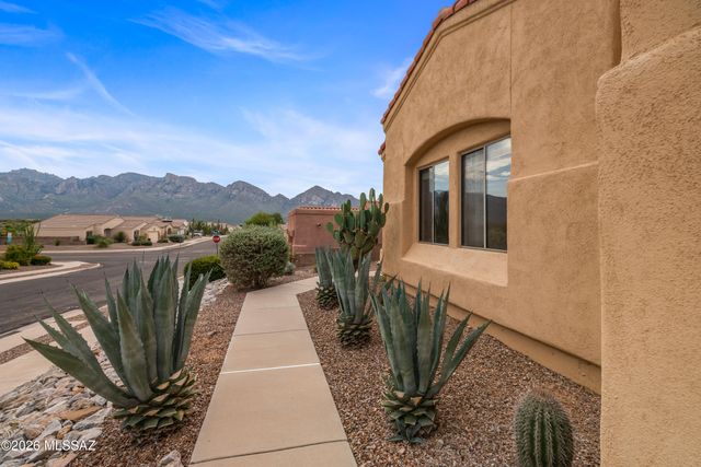 11697 N Quandry Drive, Tucson, AZ 85737