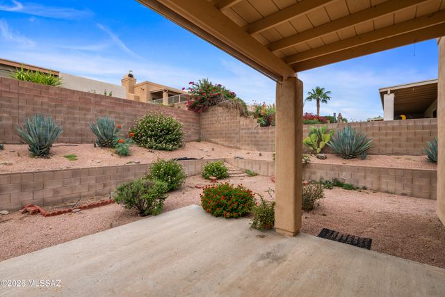 11697 N Quandry Drive, Tucson, AZ 85737