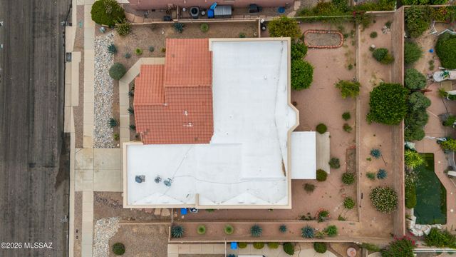 11697 N Quandry Drive, Tucson, AZ 85737