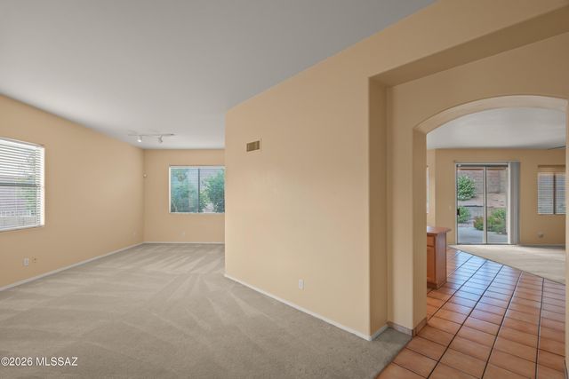 11697 N Quandry Drive, Tucson, AZ 85737