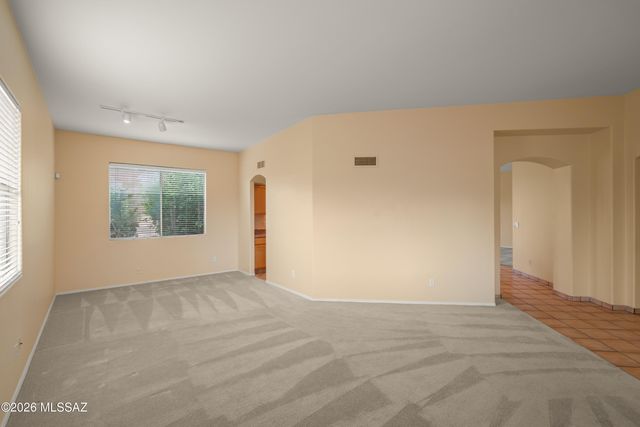 11697 N Quandry Drive, Tucson, AZ 85737