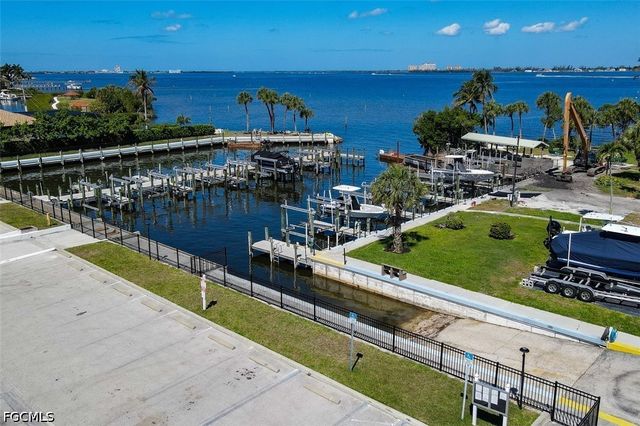 10891 Meadow Lark Cove DR, Fort Myers, FL 33908