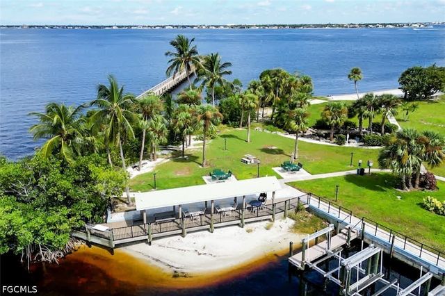 10891 Meadow Lark Cove DR, Fort Myers, FL 33908