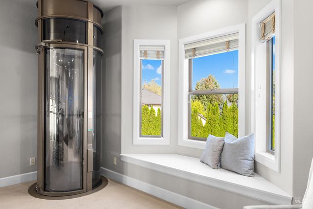 1825 S Lakemoor, Eagle, ID 83616