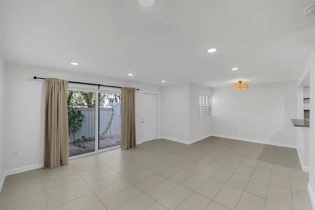 4550 SW 68th Court Circle 54-8, Miami, FL 33155