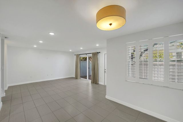 4550 SW 68th Court Circle 54-8, Miami, FL 33155