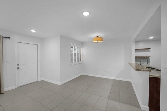 4550 SW 68th Court Circle 54-8, Miami, FL 33155