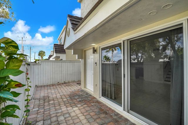 4550 SW 68th Court Circle 54-8, Miami, FL 33155