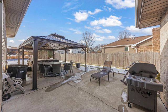 1956 Cornell Drive, New Lenox, IL 60451