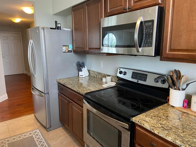 616 Clearwater Park Road 512, West Palm Beach, FL 33401