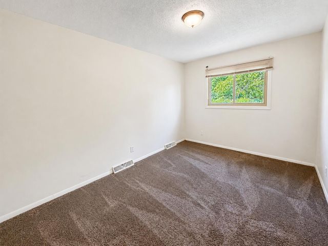 10008 Garfield Court, Crown Point, IN 46307