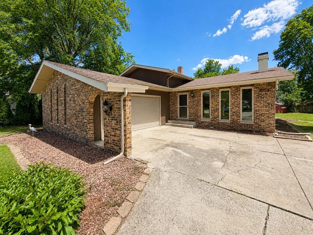 10008 Garfield Court, Crown Point, IN 46307
