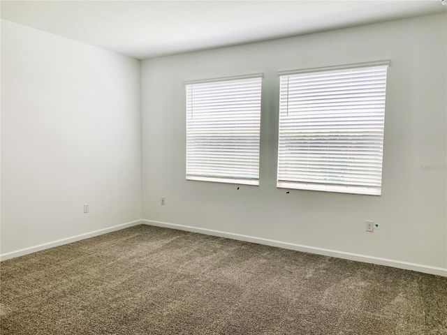 125 PINEYWOODS STREET, St Cloud, FL 34772