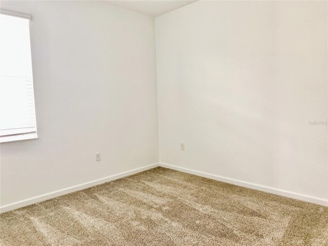 125 PINEYWOODS STREET, St Cloud, FL 34772