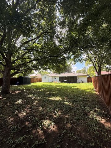 5116 Melbourne Drive, Fort Worth, TX 76114