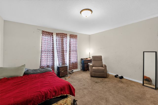 432 Glen Meadow Drive, Glenn Heights, TX 75154