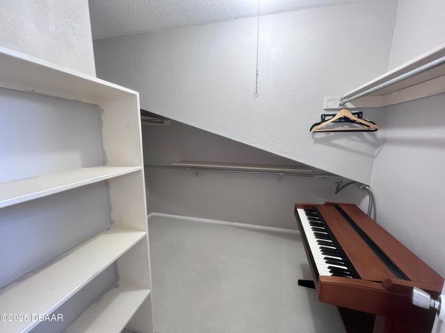 80 Cypress Pond Road, Port Orange, FL 32128