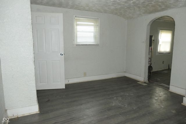 211 Wisconsin Street, Indianapolis, IN 46225