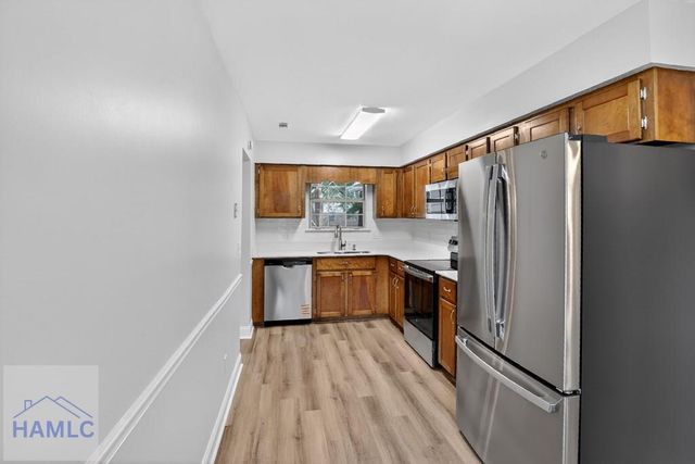 514 Creekview Drive, Hinesville, GA 31313