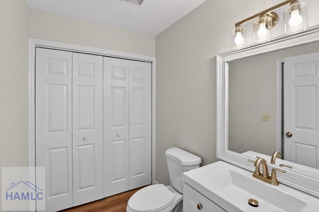 514 Creekview Drive, Hinesville, GA 31313