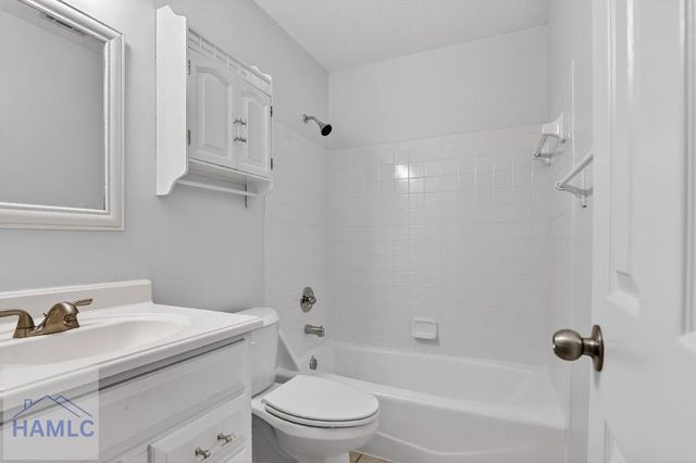 514 Creekview Drive, Hinesville, GA 31313
