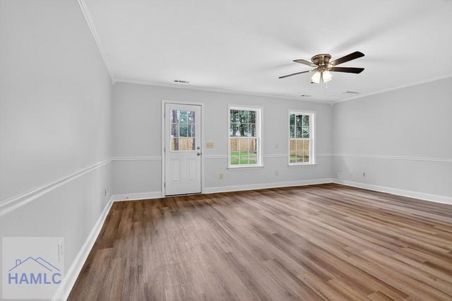 514 Creekview Drive, Hinesville, GA 31313