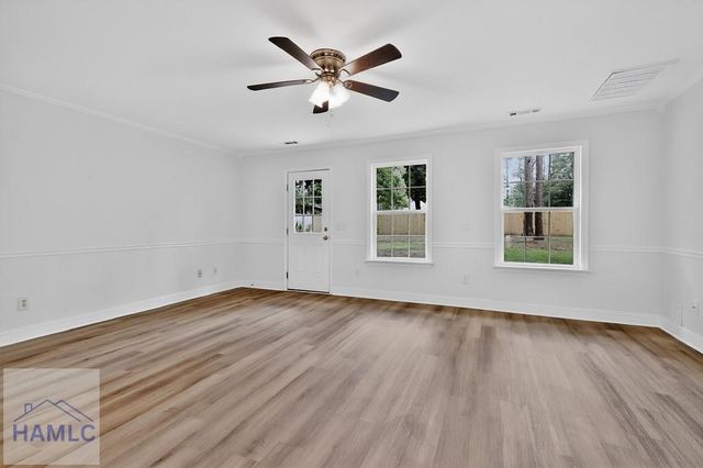 514 Creekview Drive, Hinesville, GA 31313