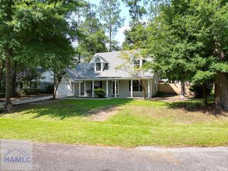 514 Creekview Drive, Hinesville, GA 31313