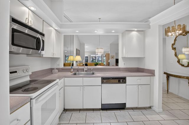 10546 Beach Palm Court B, Boynton Beach, FL 33437