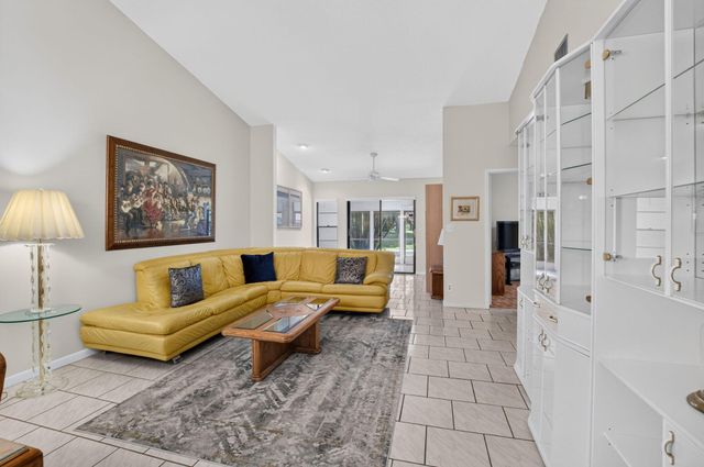 10546 Beach Palm Court B, Boynton Beach, FL 33437