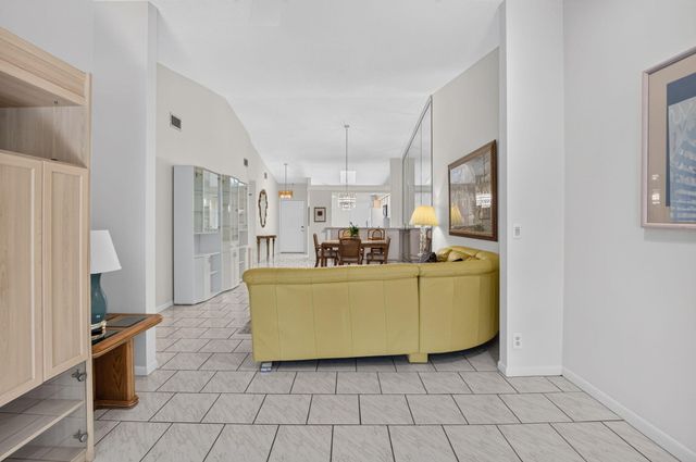 10546 Beach Palm Court B, Boynton Beach, FL 33437