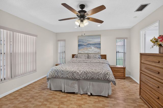 10546 Beach Palm Court B, Boynton Beach, FL 33437