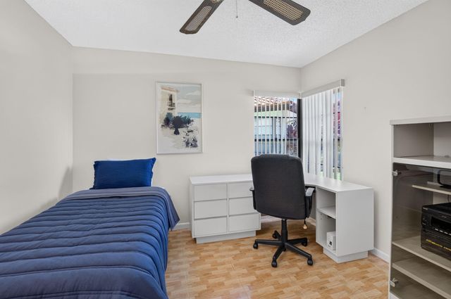 10546 Beach Palm Court B, Boynton Beach, FL 33437