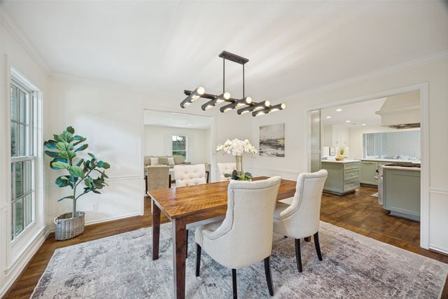 7142 Lakehurst Avenue, Dallas, TX 75230