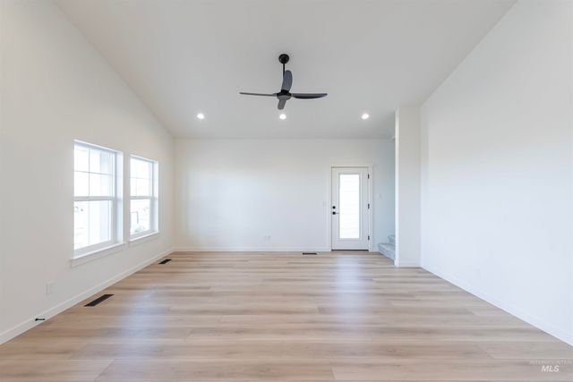 425 E Chevy Dr., Boise, ID 83716