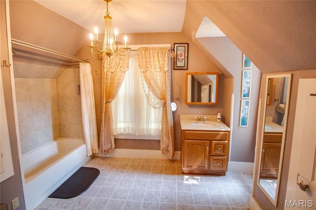 605 W Pearl Street, Jerseyville, IL 62052