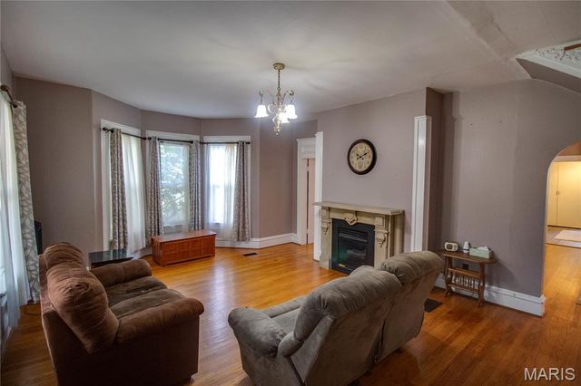 605 W Pearl Street, Jerseyville, IL 62052