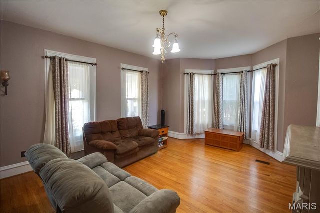 605 W Pearl Street, Jerseyville, IL 62052