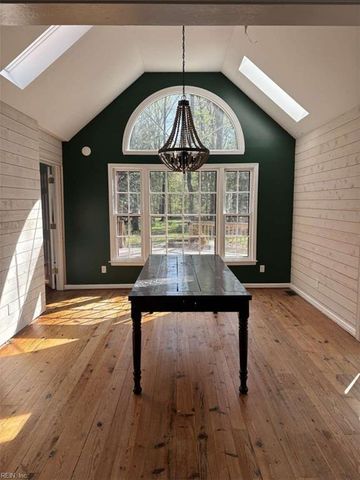 107 Castle LN, Williamsburg, VA 23185